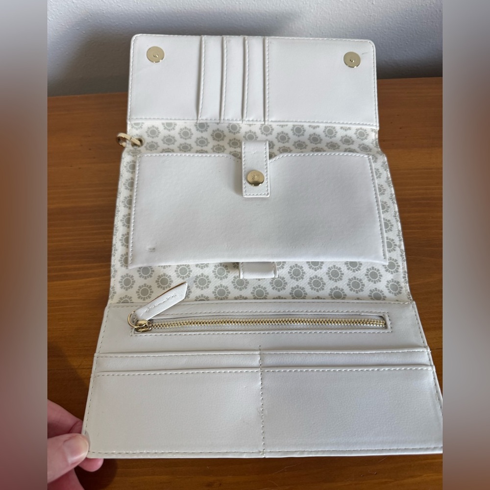 Swarovski Crystal Travel Wallet White - Picture 8 of 14